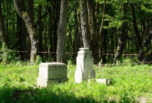 Як медіа Тернопільщини пишуть про ексгумацію останків поляків в українських Пужниках