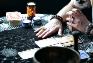 “Я бачив сутності” і гороскопи: як в інфопросторі Тернопільщини розповсюджуть псевдонауковий контент